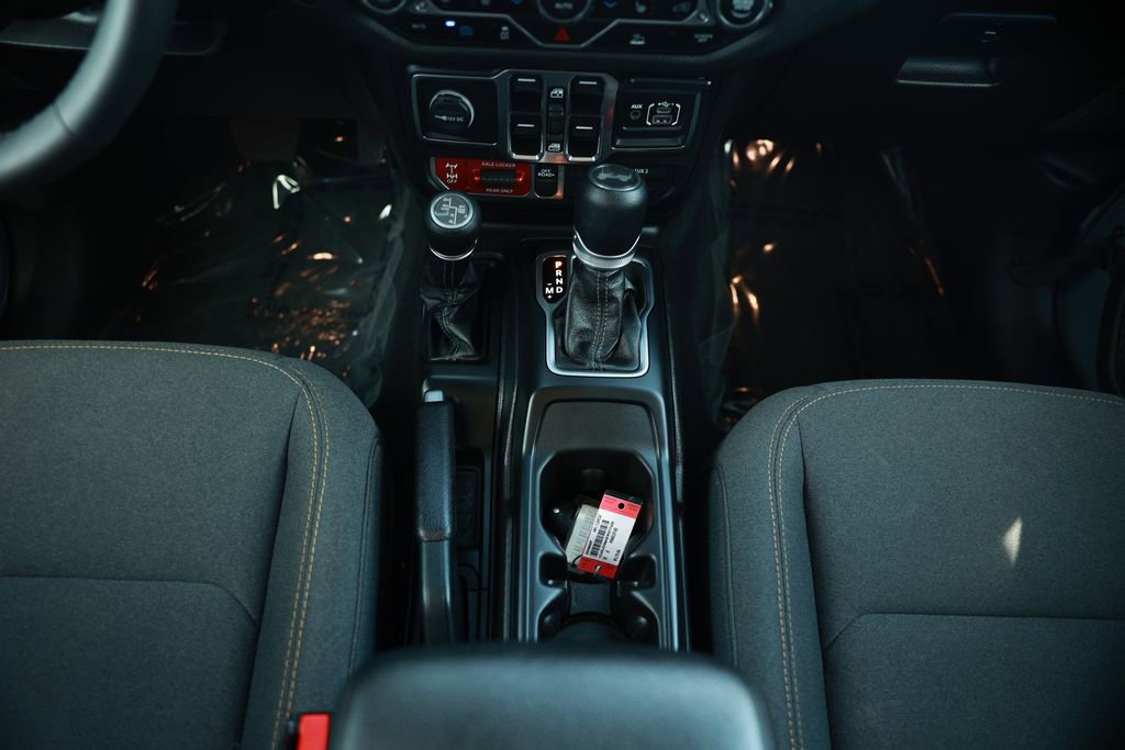 Used 2025 Jeep Wrangler Unlimited Sport S 4xe image 30