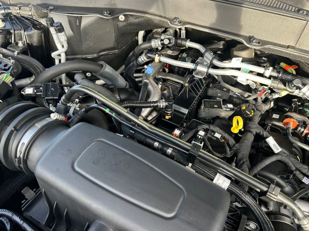 Used 2024 Ford Explorer XLT w/ Equipment Group 202A image 30