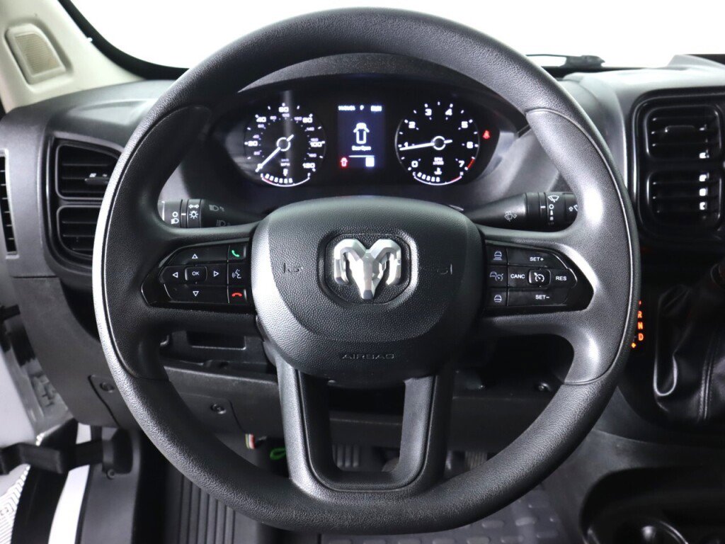 Used 2024 RAM ProMaster 2500 w/ Convenience Group FWD image 11