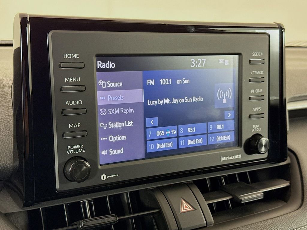 Used 2022 Toyota RAV4 LE FWD image 14