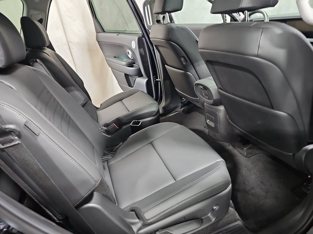 Certified 2026 Hyundai Palisade Limited AWD/4WD image 11