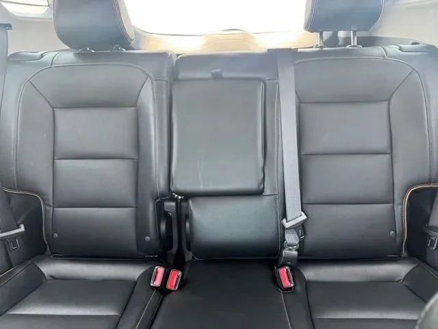 Used 2023 GMC Terrain AT4 AWD/4WD image 18