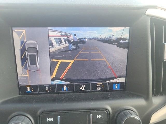 Used 2024 GMC Terrain Denali w/ Black Diamond Edition image 9