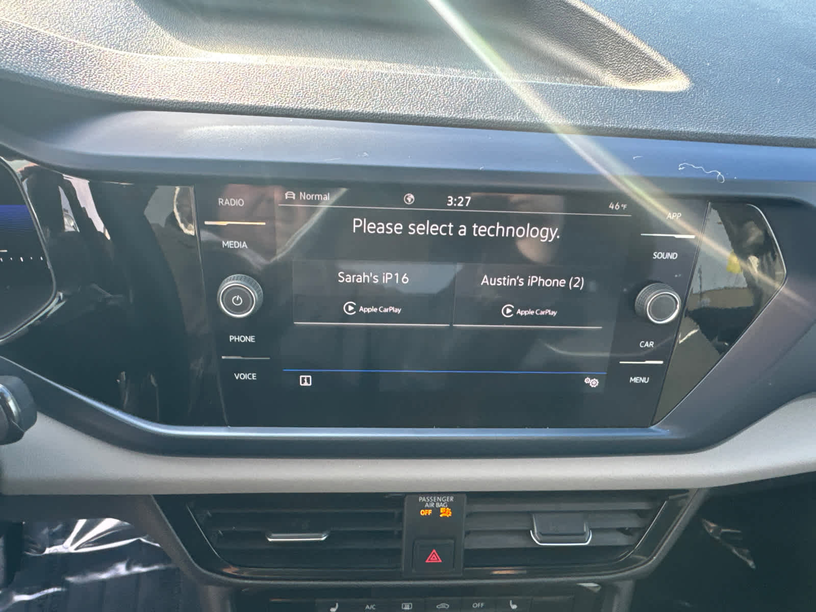 Used 2023 Volkswagen Taos SE image 17