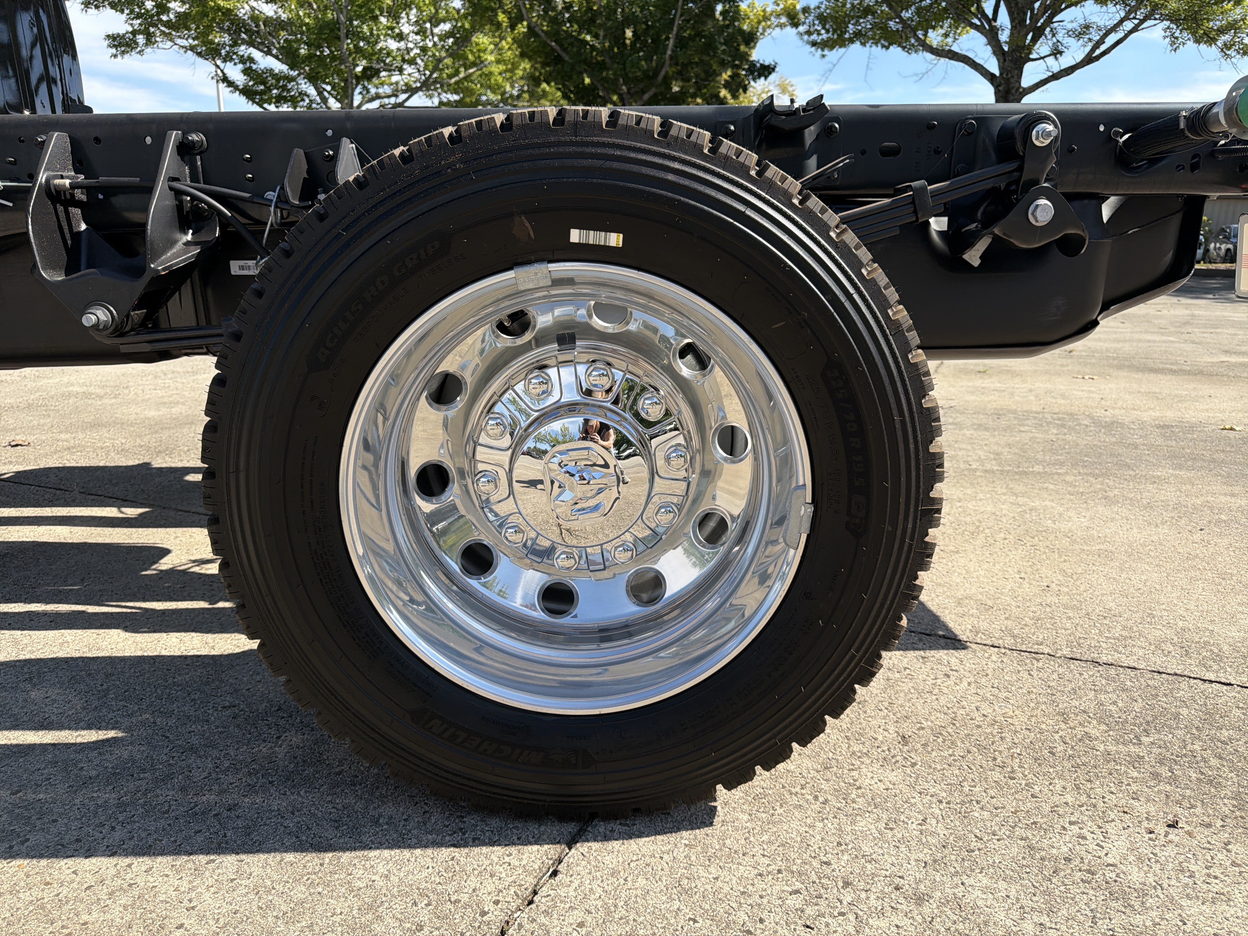 New 2027 RAM 5500 4x4 Crew Cab image 19