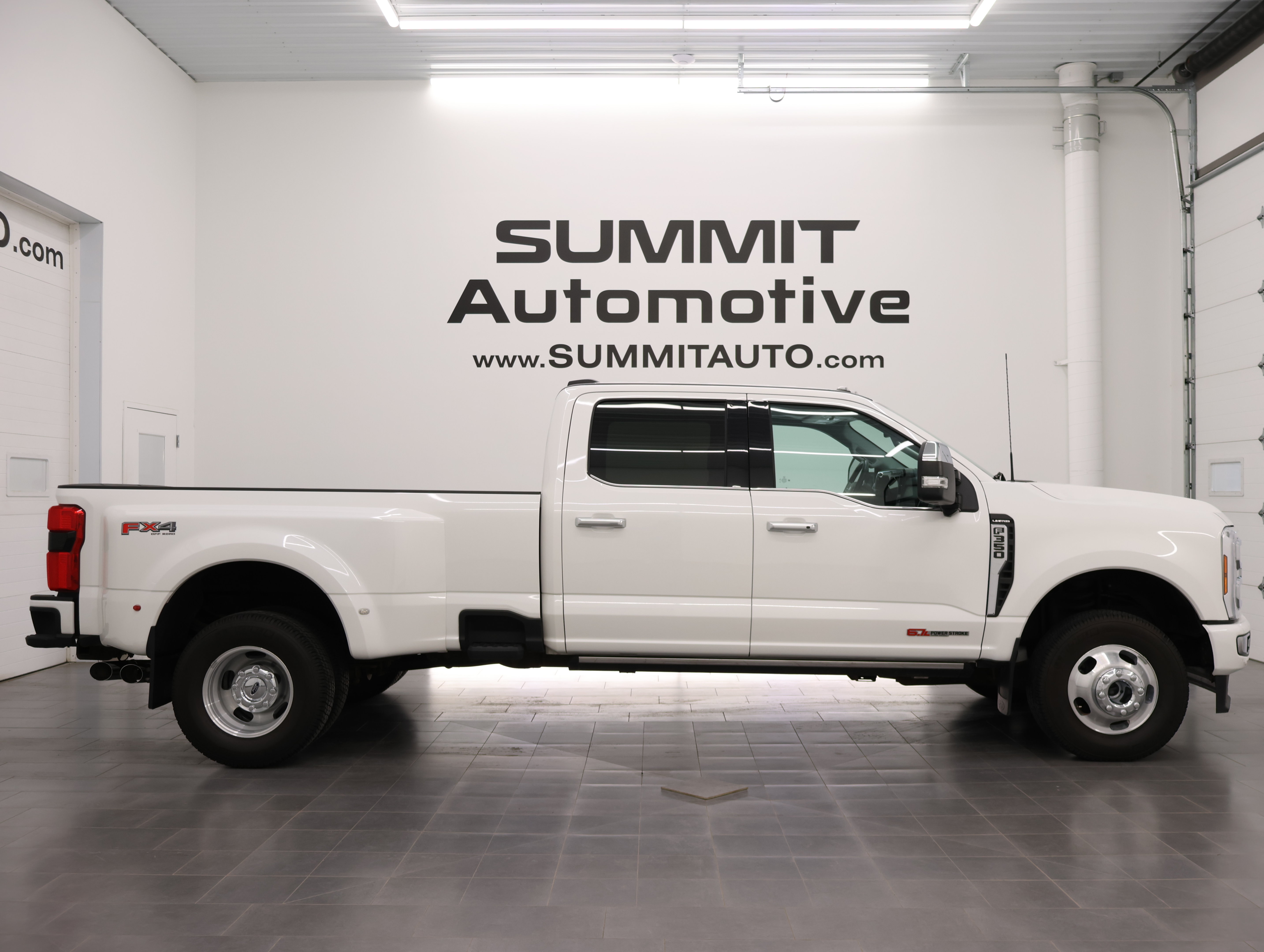 Used 2024 Ford F350 Limited w/ FX4 Off-Road Package AWD/4WD 360° Tour
