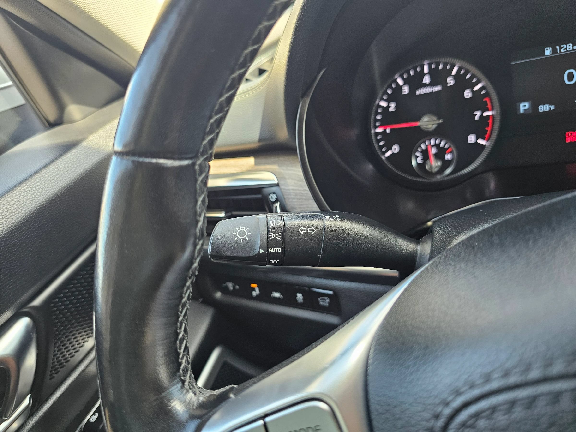 Used 2022 Kia Telluride EX w/ EX Premium Package AWD/4WD image 21