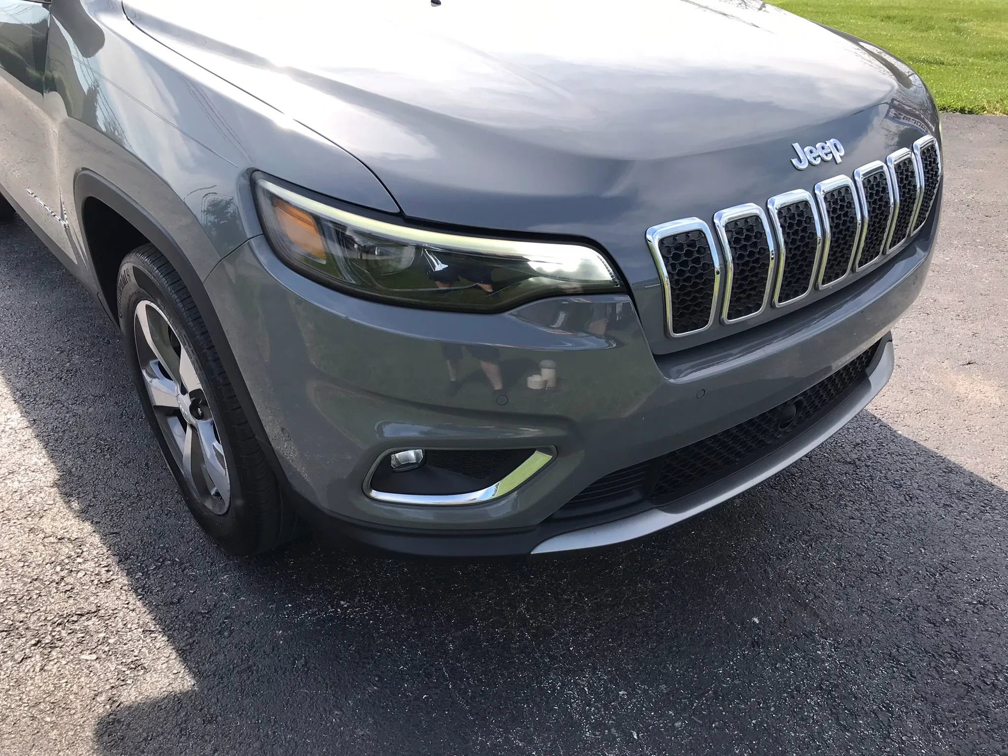 Used 2019 Jeep Cherokee Limited w/ Technology Group AWD/4WD image 61
