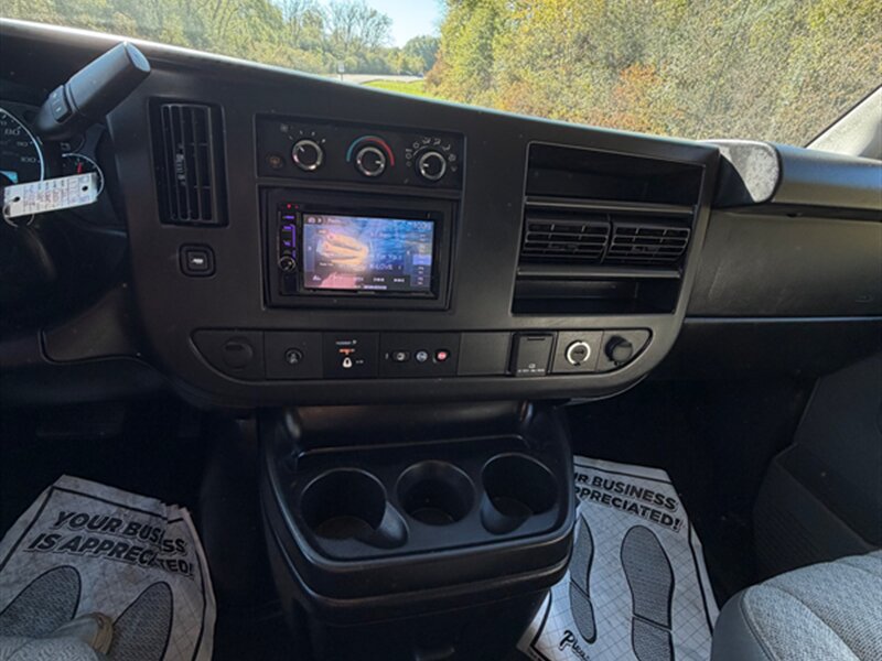 Used 2017 Chevrolet Express 3500 LT w/ LT Preferred Equipment Group RWD image 16