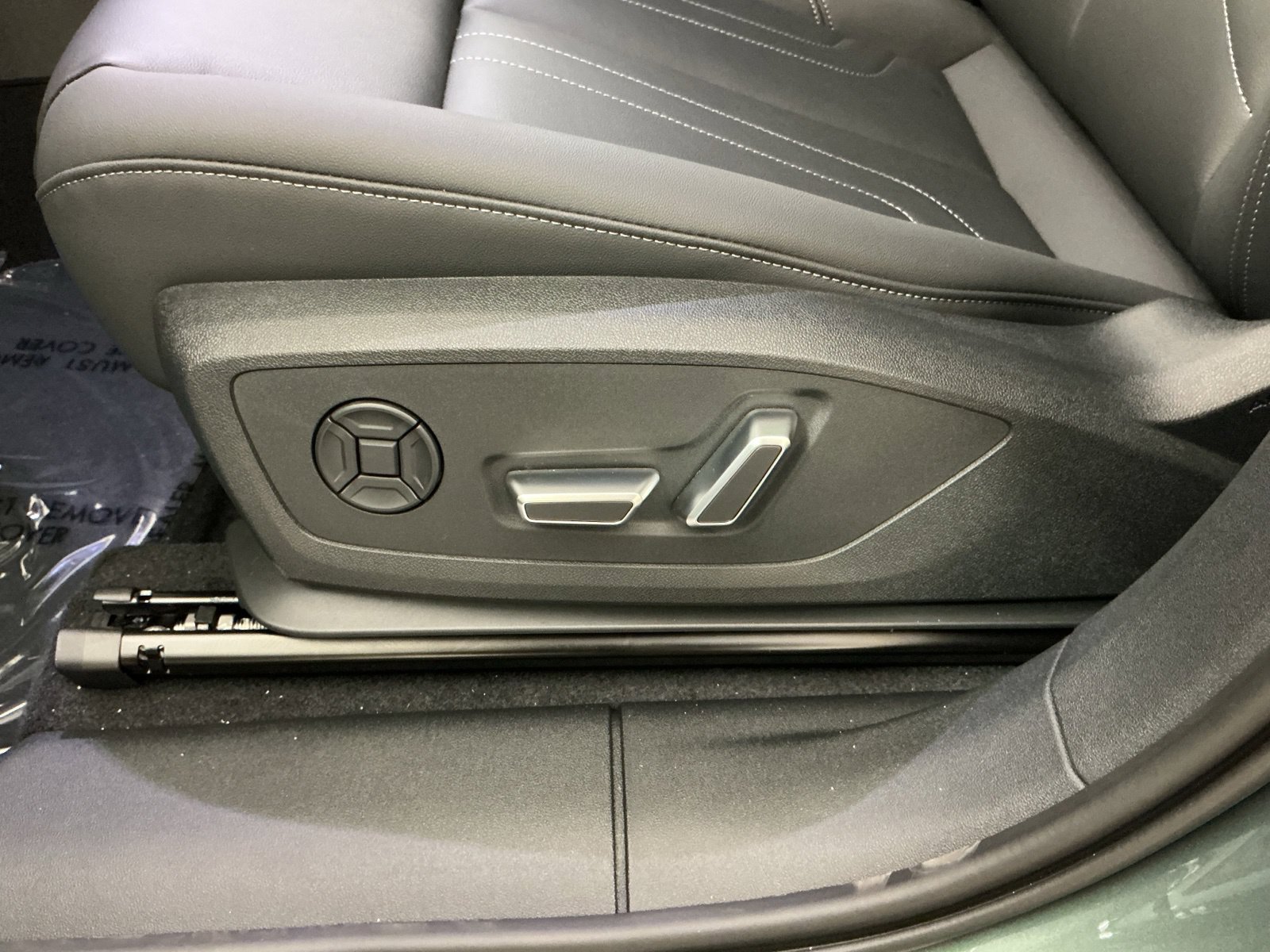 New 2026 Audi Q3 quattro 2.0T AWD/4WD image 13