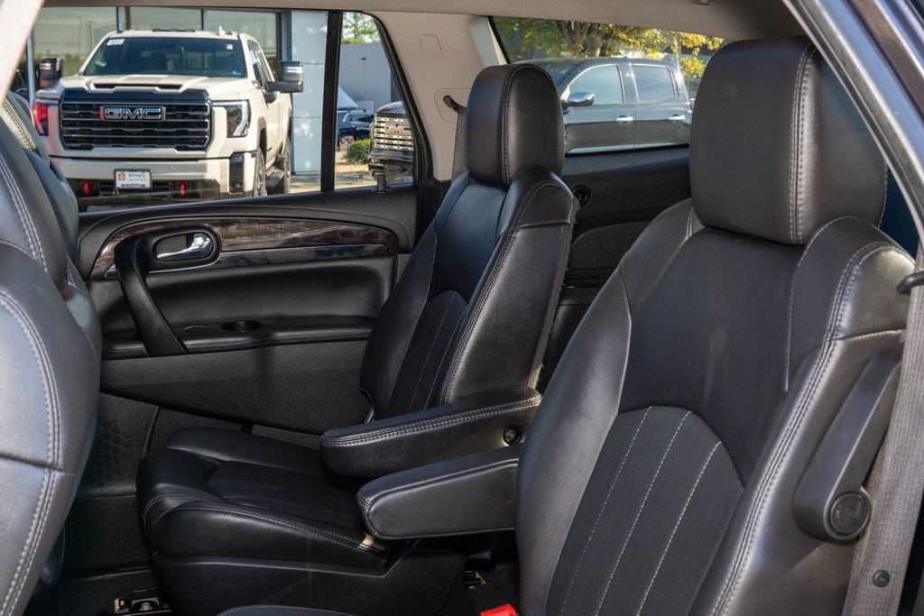Used 2017 Buick Enclave Leather AWD/4WD image 19