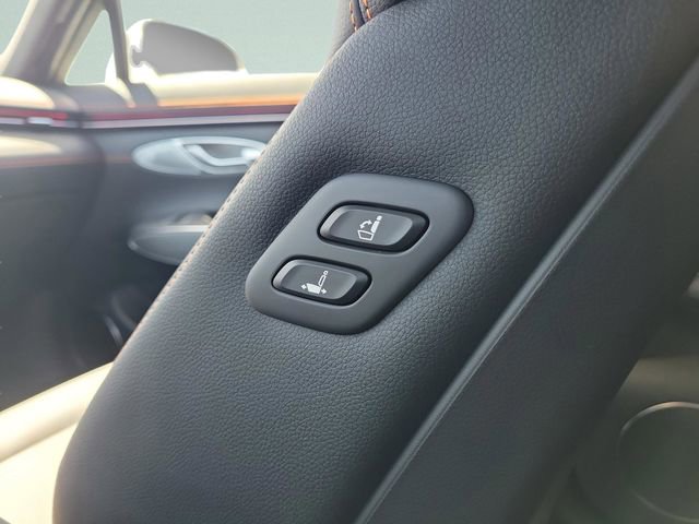 New 2026 Genesis GV70 2.5T Sport Prestige image 25