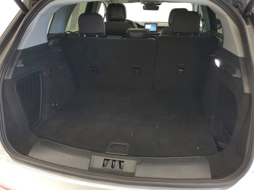 Used 2020 Lincoln Corsair Reserve w/ Equipment Group 201A image 23