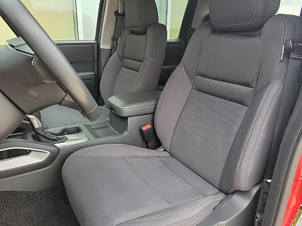 Certified 2024 Nissan Frontier SV w/ SV Convenience Package AWD/4WD image 10