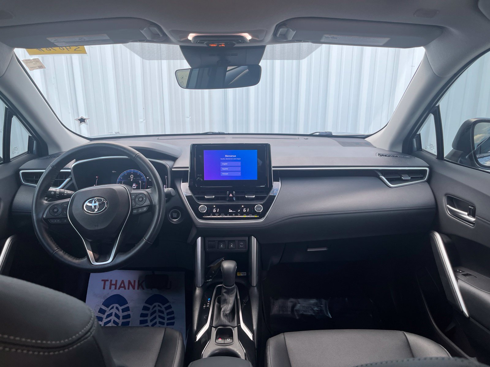 Used 2023 Toyota Corolla Cross XLE w/ Convenience Package FWD image 18