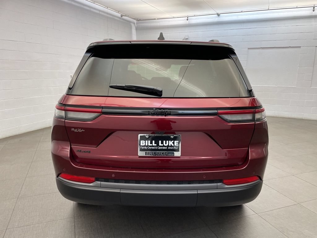 New 2026 Jeep Grand Cherokee Altitude AWD/4WD image 4