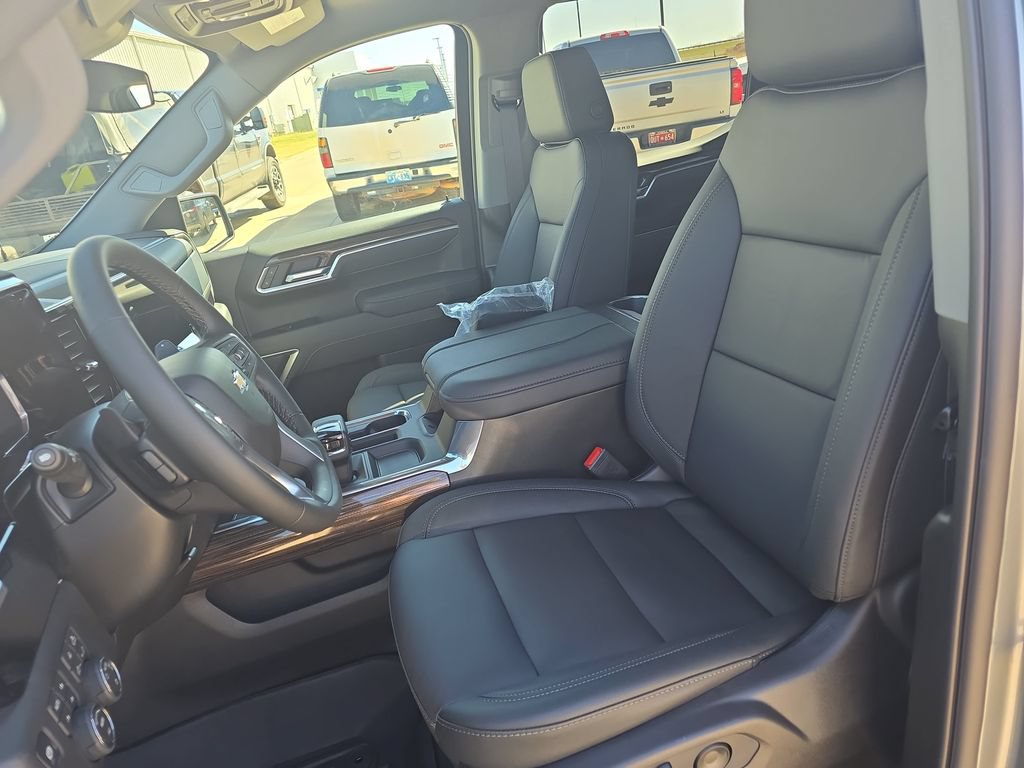 New 2026 Chevrolet Silverado 1500 LT w/ All Star Edition Plus AWD/4WD image 15