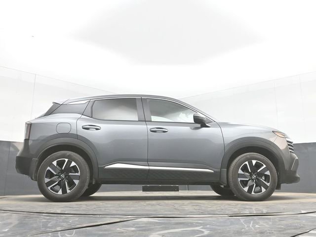 Used 2025 Nissan Kicks SV image 34