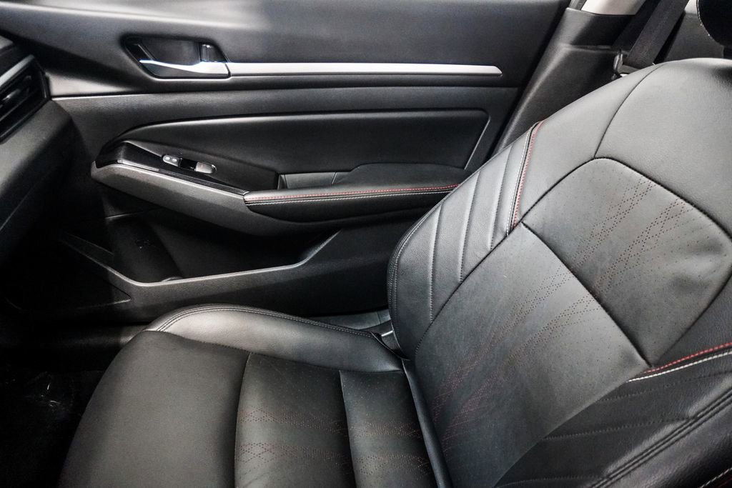 Used 2024 Nissan Altima 2.5 SR w/ SR Premium Package image 31