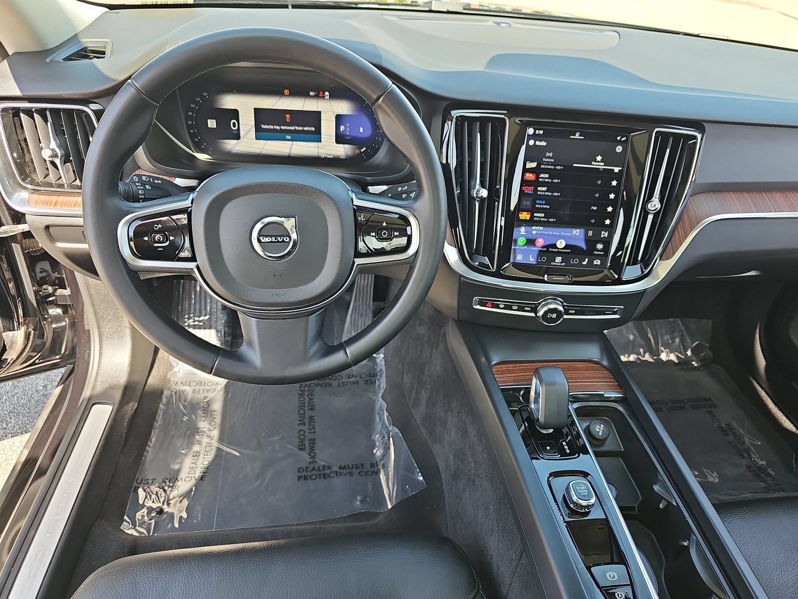 Used 2024 Volvo S60 B5 Plus FWD image 15