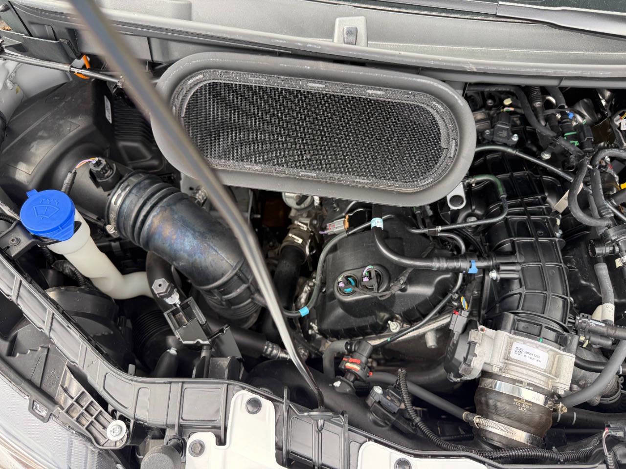 Used 2025 Ford Transit 250 250 AWD 3dr LWB Medium Roof Ca image 13