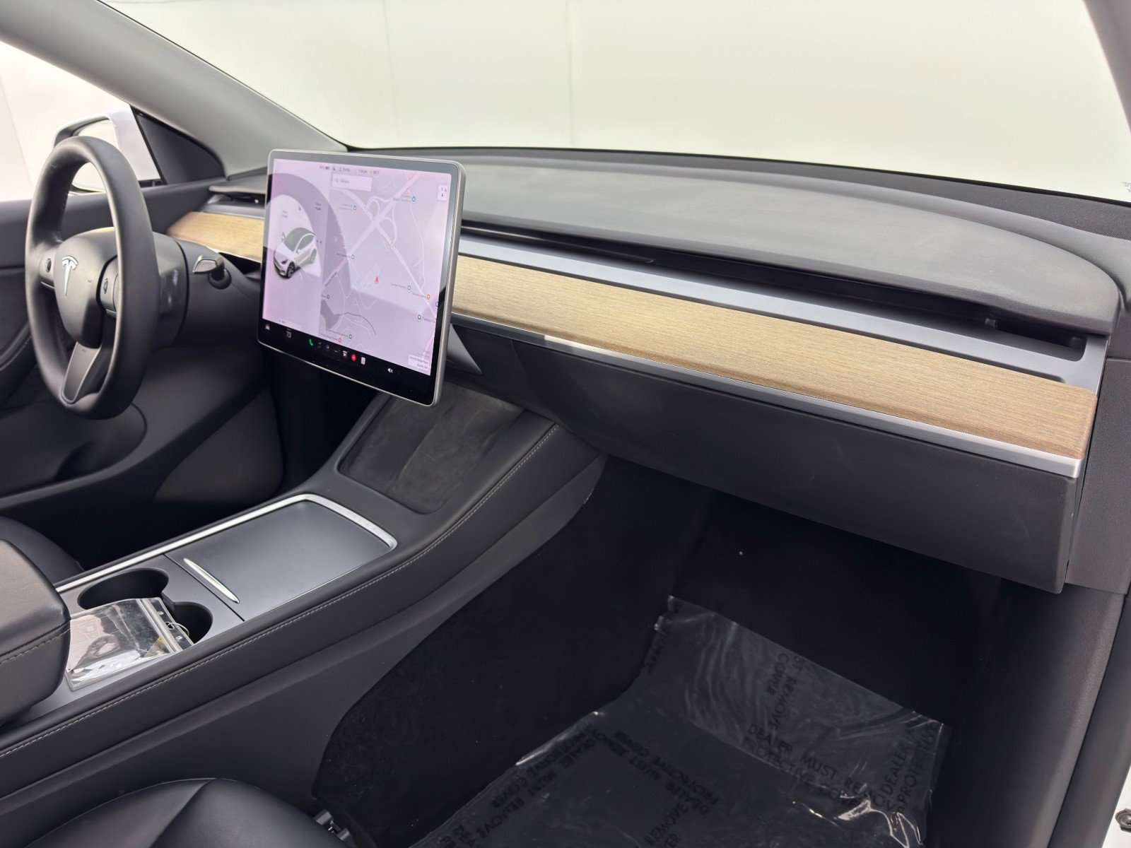 Used 2021 Tesla Model Y Long Range image 14