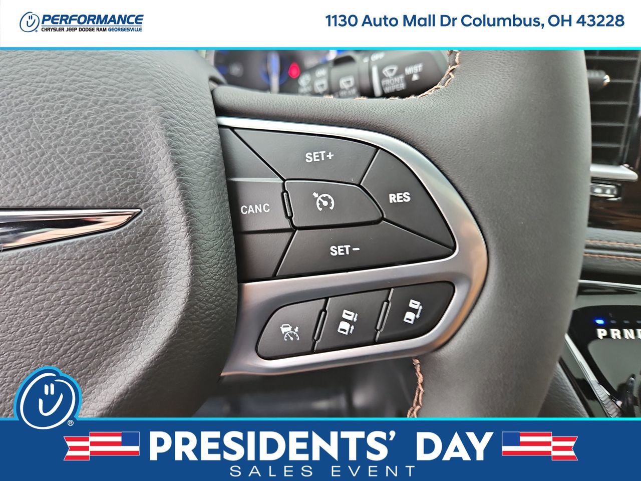 New 2026 Chrysler Pacifica Pinnacle w/ Trailer Tow Group image 32