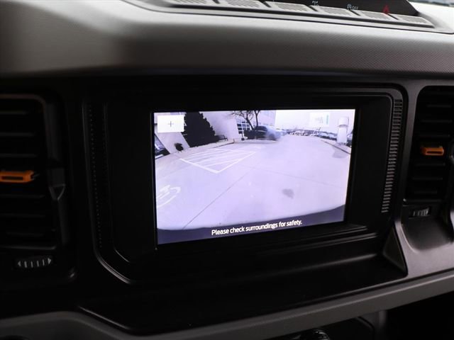 Used 2021 Ford Bronco Badlands image 24