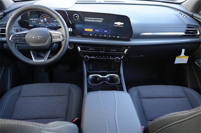 New 2026 Chevrolet Traverse LT w/ Midnight/Sport Edition image 2