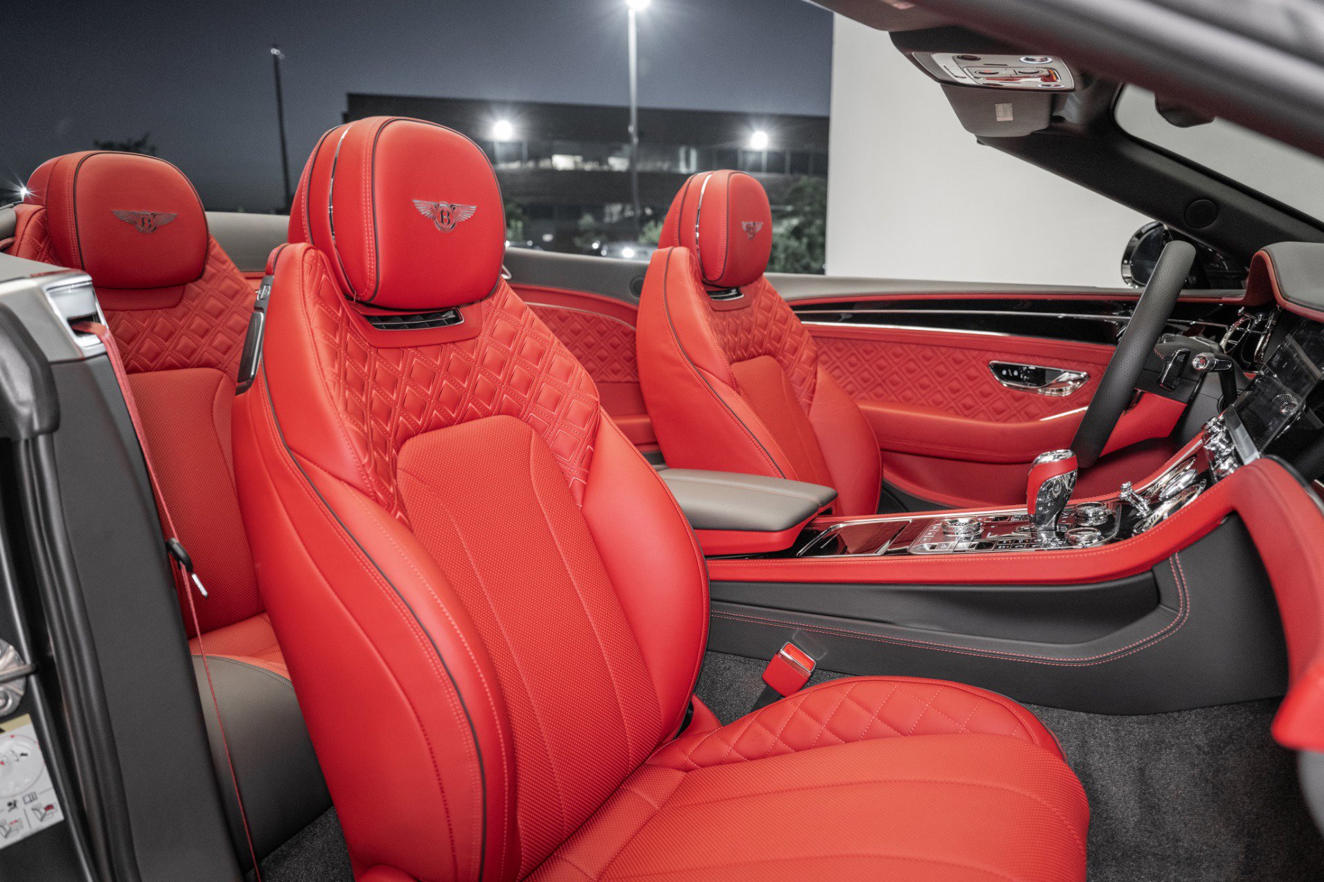 Used 2023 Bentley Continental GT V8 image 23