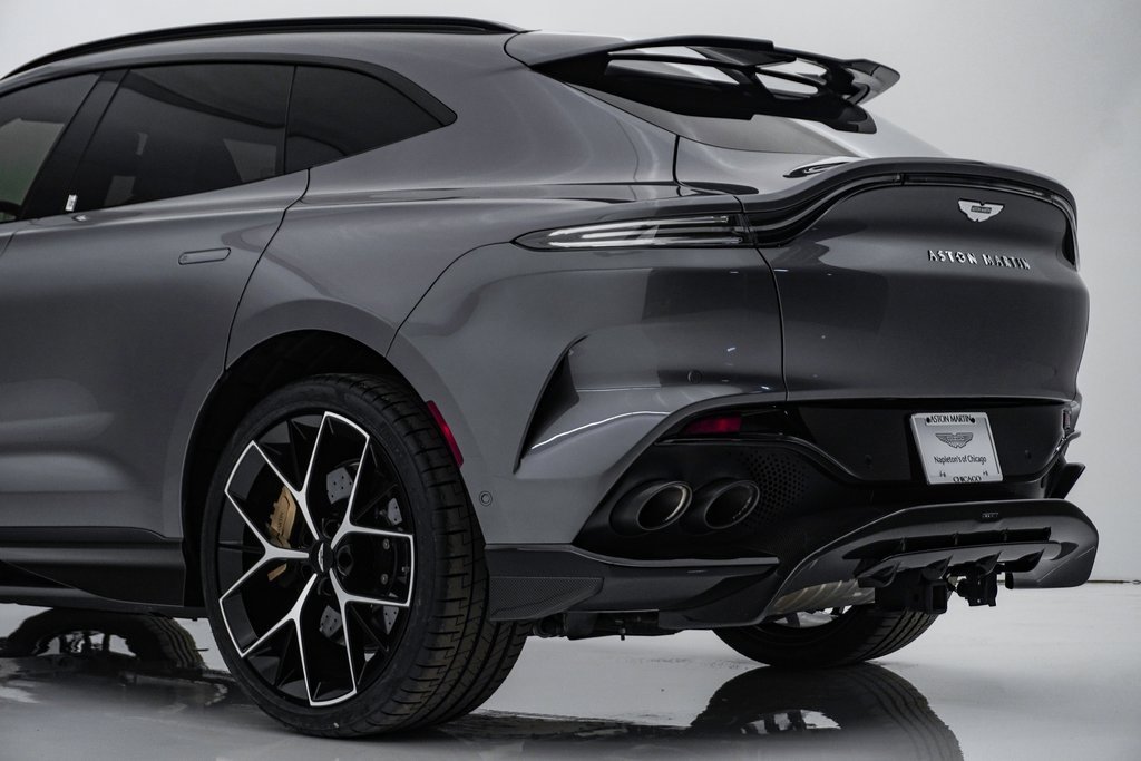 Used 2025 Aston Martin DBX 707 image 11