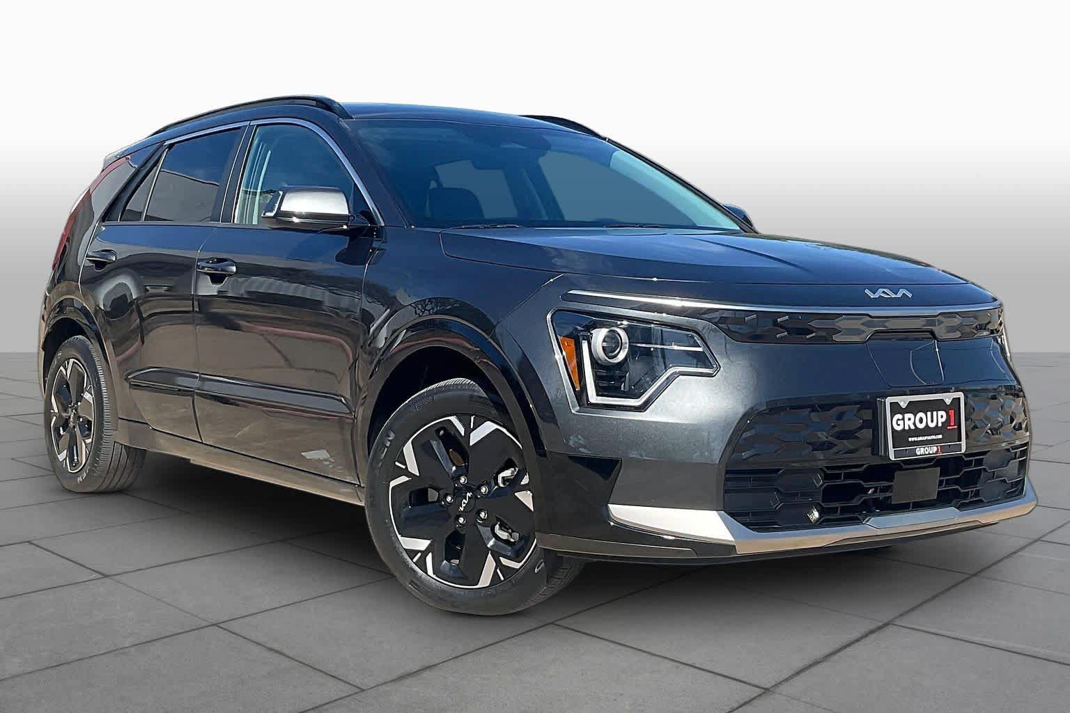 Used 2023 Kia Niro Wind w/ Wind Preserve Package FWD image 2