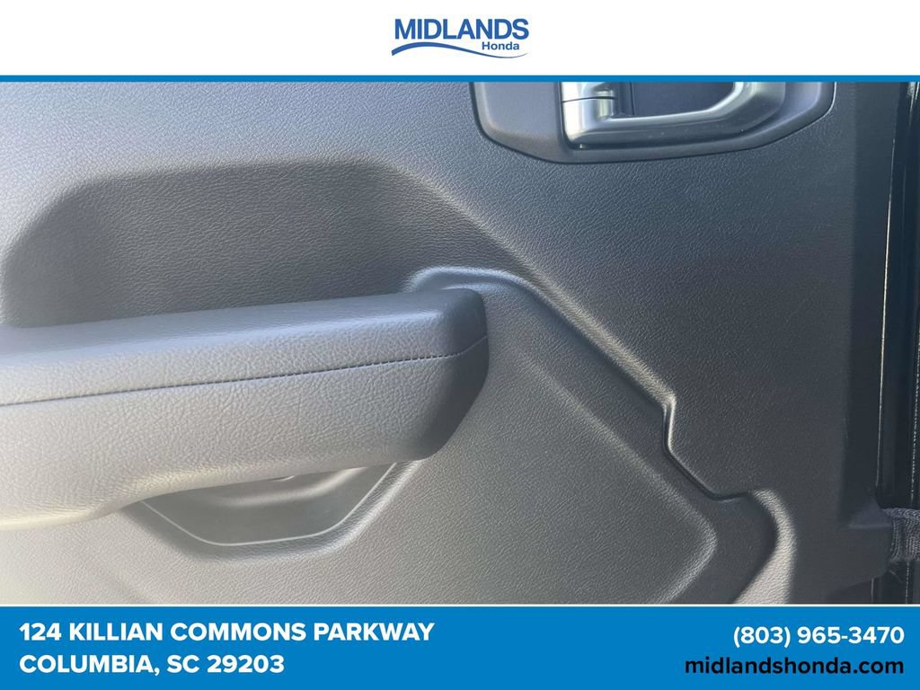 Used 2024 Jeep Wrangler Unlimited AWD/4WD image 13
