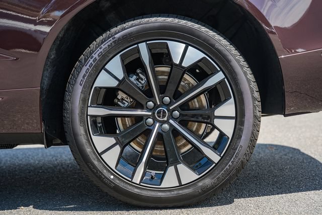 New 2026 Volvo XC60 T8 Plus w/ Protection Package Premier AWD/4WD image 18