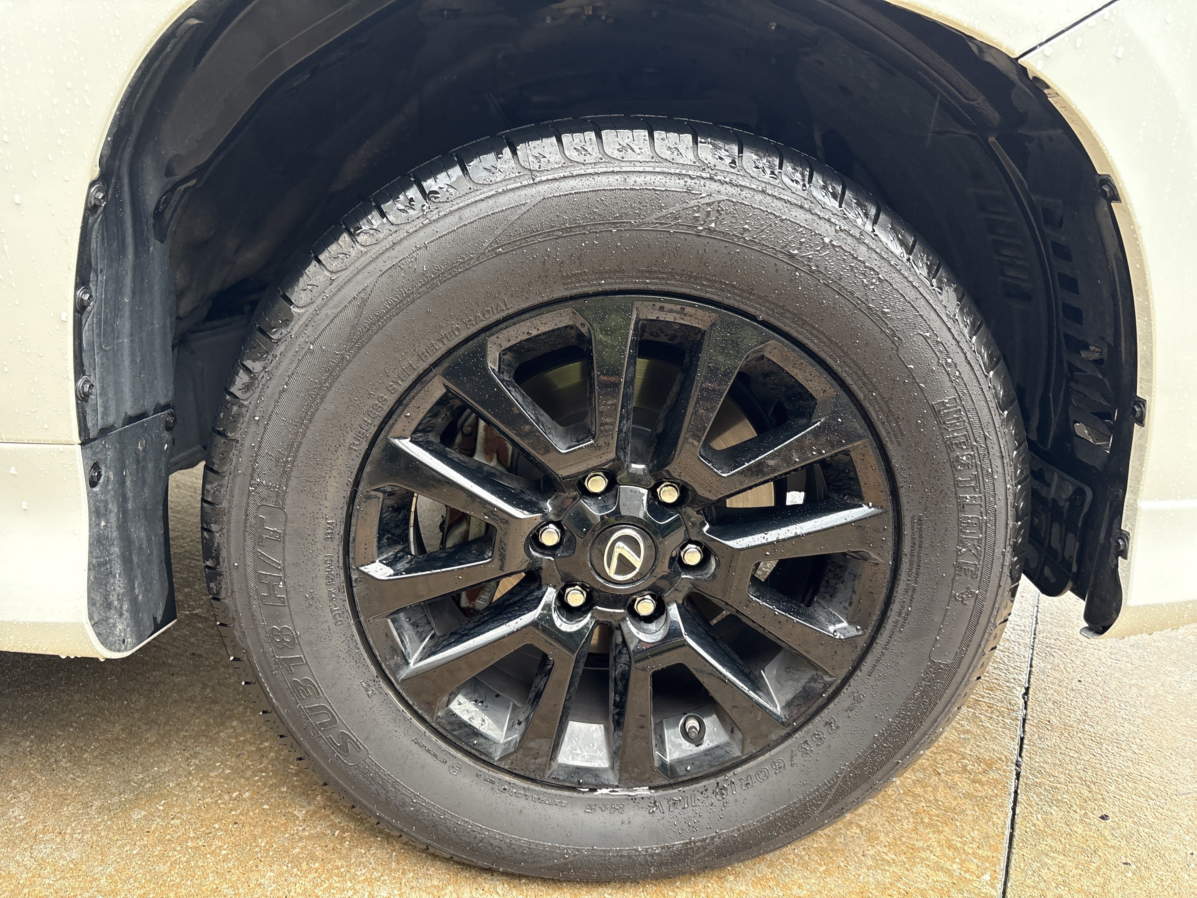 Used 2022 Lexus GX 460 w/ Black Line Special Edition AWD/4WD image 13