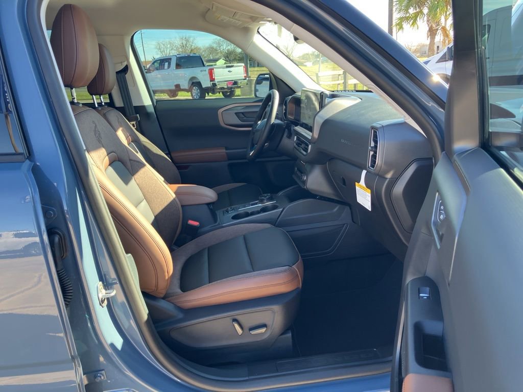 New 2025 Ford Bronco Sport Outer Banks image 11