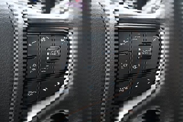 Used 2023 Lexus UX 250h Premium image 39