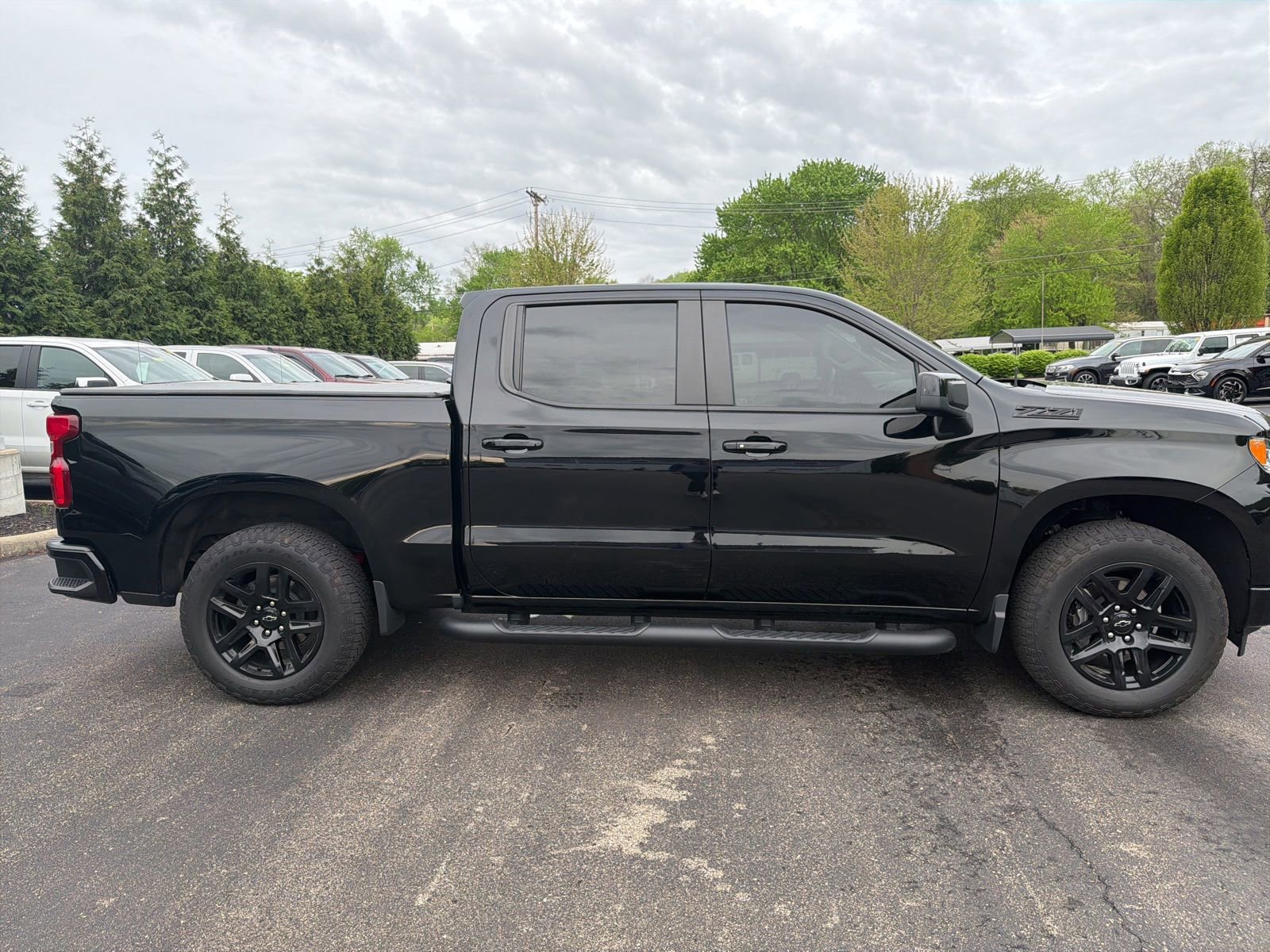 Used 2024 Chevrolet Silverado 1500 RST w/ Convenience Package II image 6