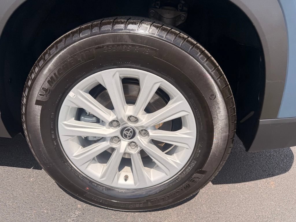 Used 2025 Toyota Grand Highlander AWD image 46
