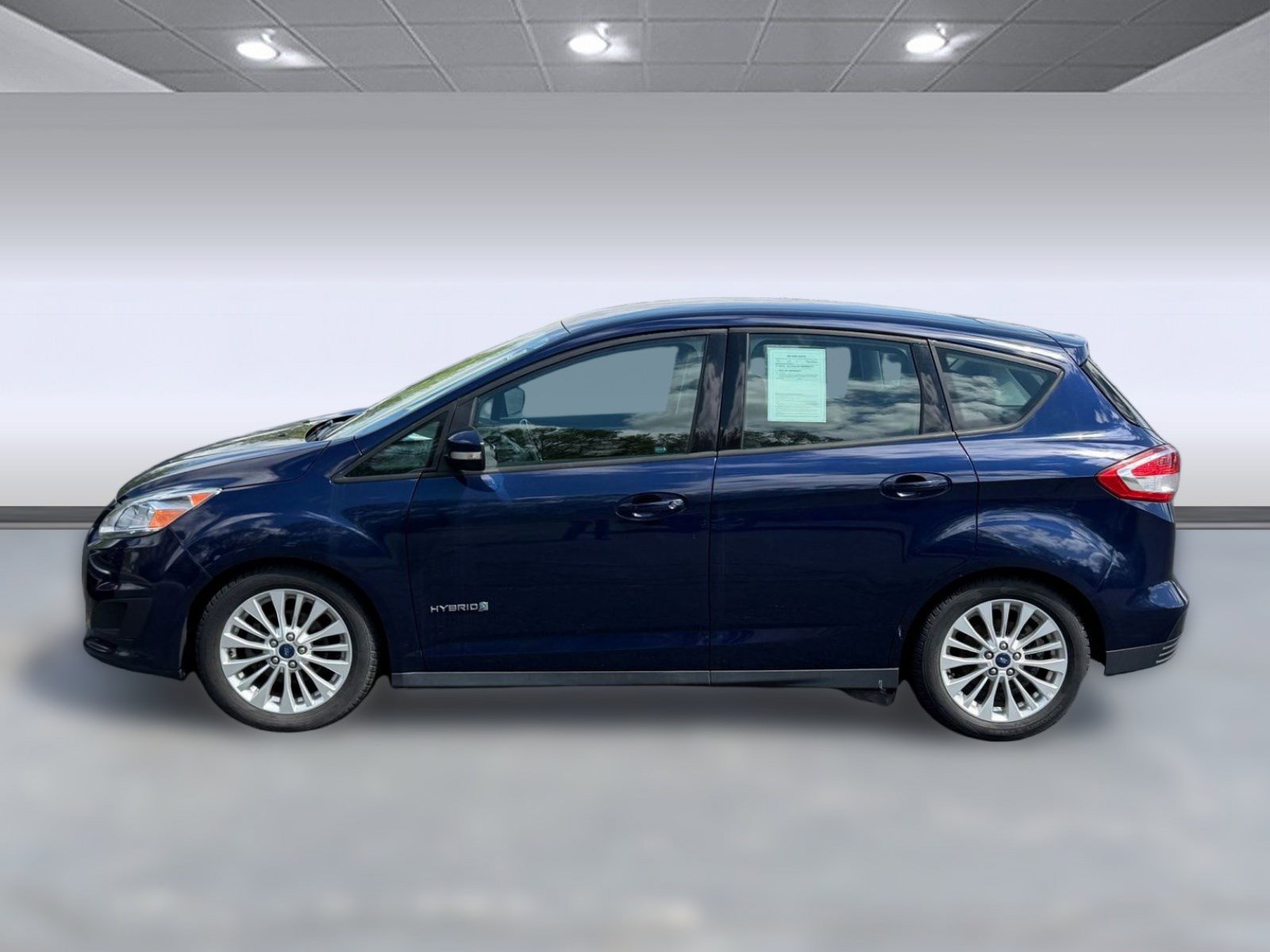 Used 2017 Ford C-MAX SE FWD image 2