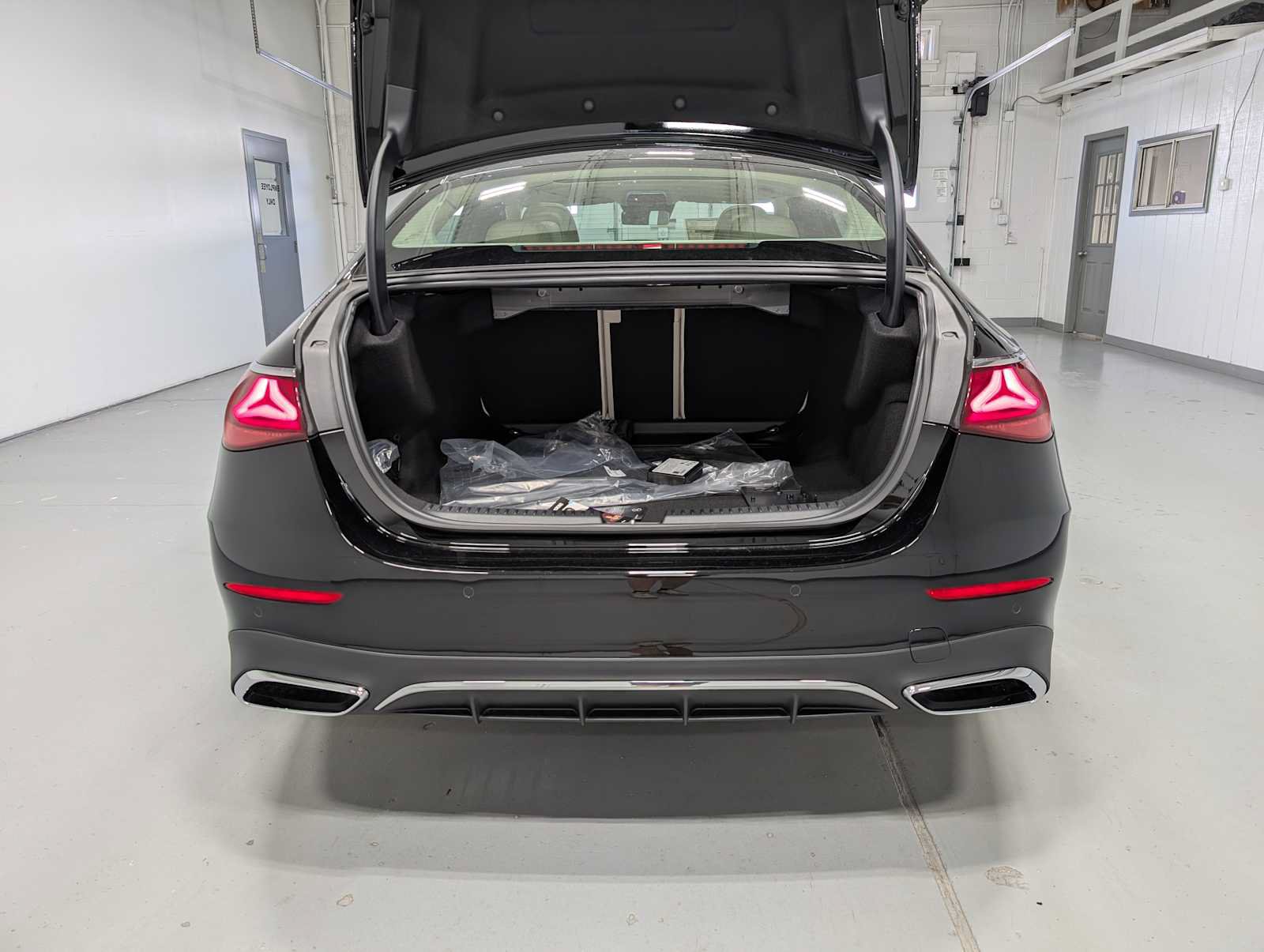 New 2026 Mercedes-Benz E 350 4MATIC Sedan image 20