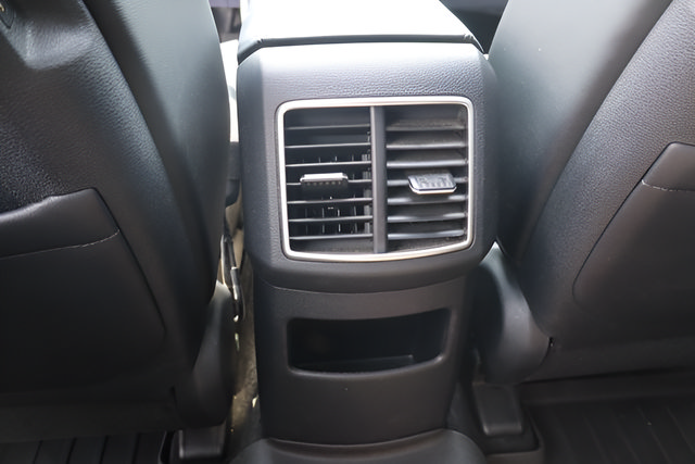 Used 2025 Kia Sportage EX w/ Premium Package FWD image 42