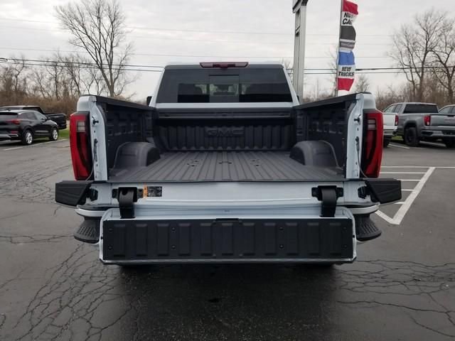 New 2026 GMC Sierra 2500 Denali w/ Denali Reserve Package image 7
