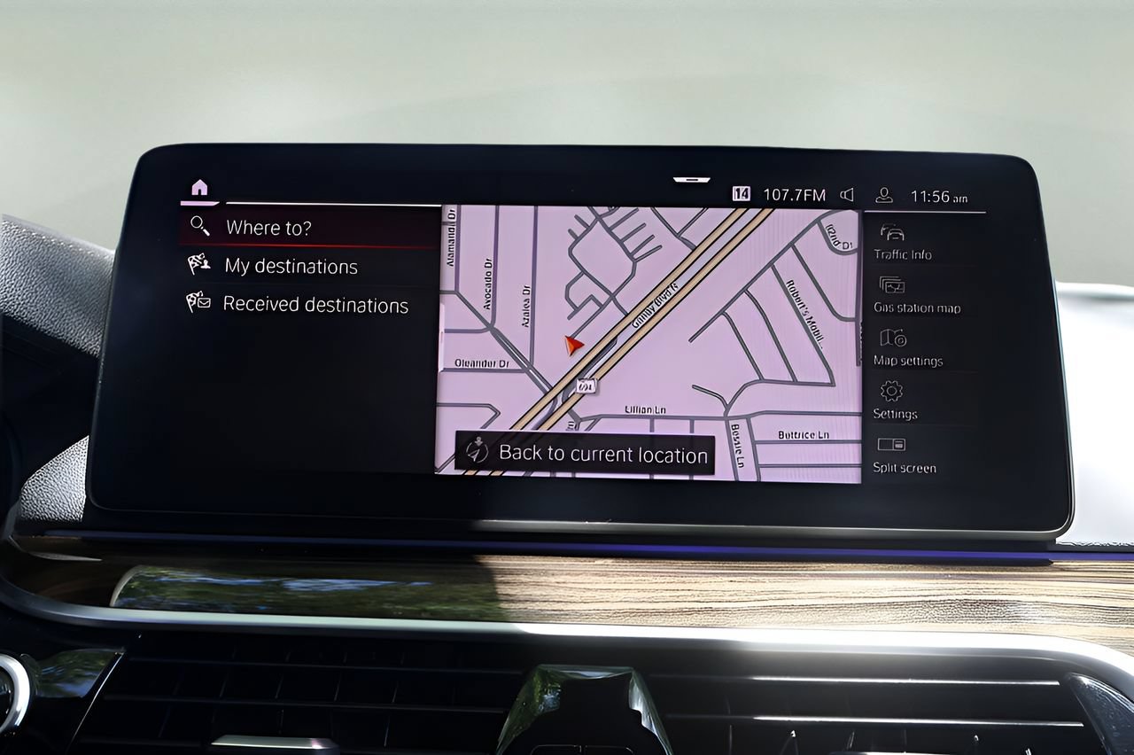 Used 2022 BMW M550i xDrive w/ Executive Package AWD/4WD image 24