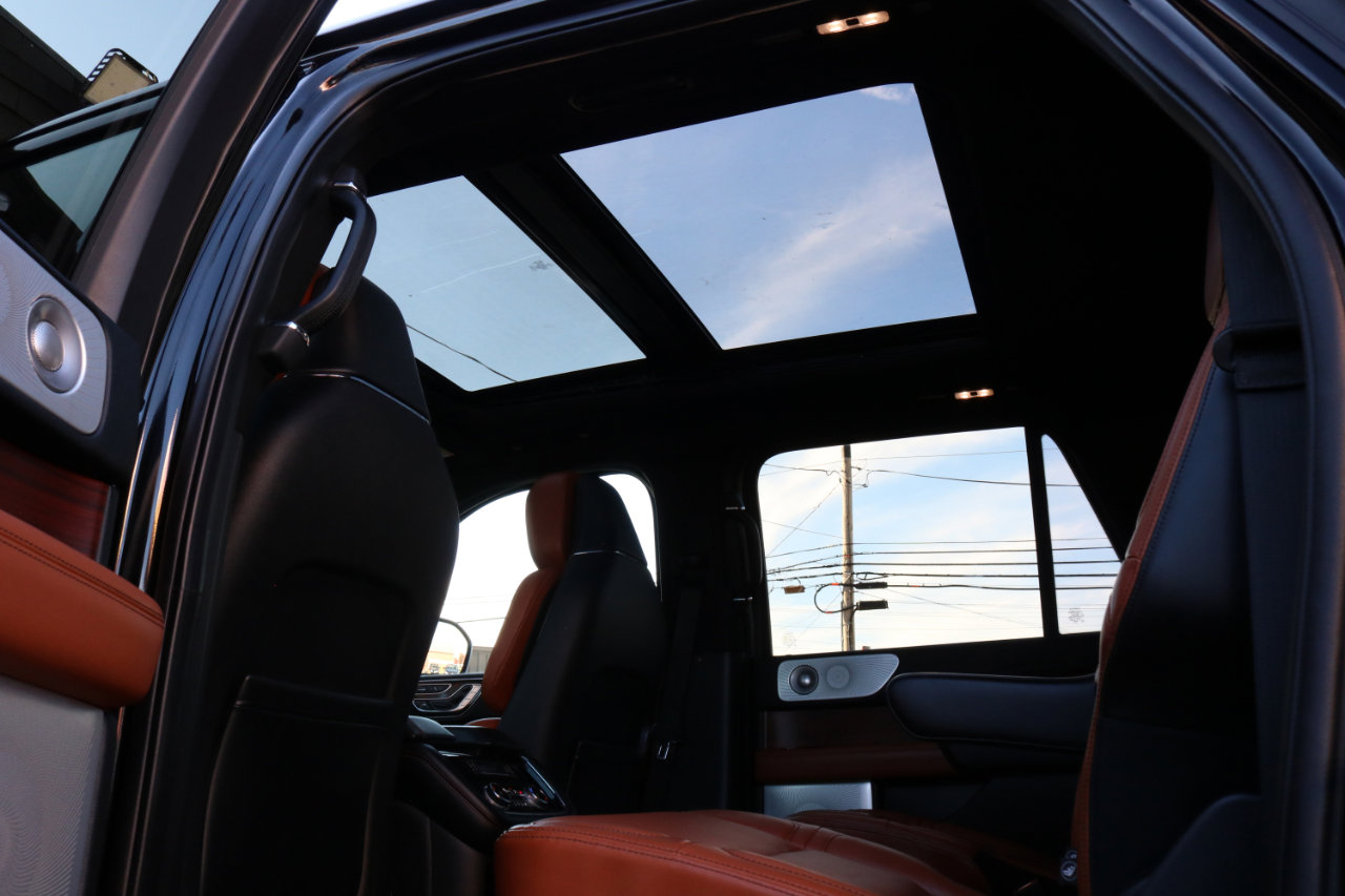 Used 2020 Lincoln Navigator L Reserve w/ Luxury Package image 41