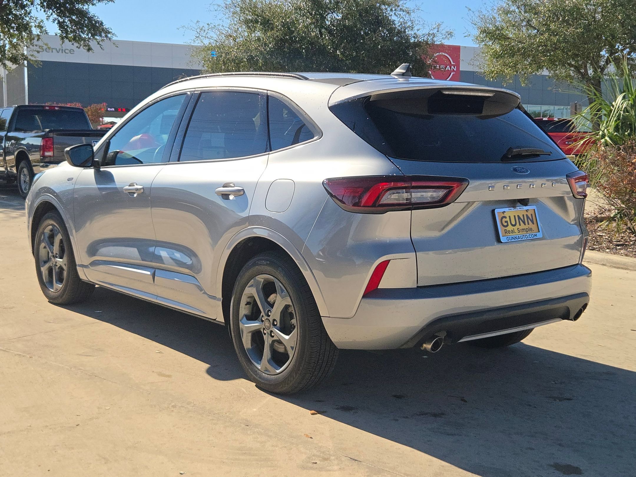 Used 2024 Ford Escape ST-Line image 5