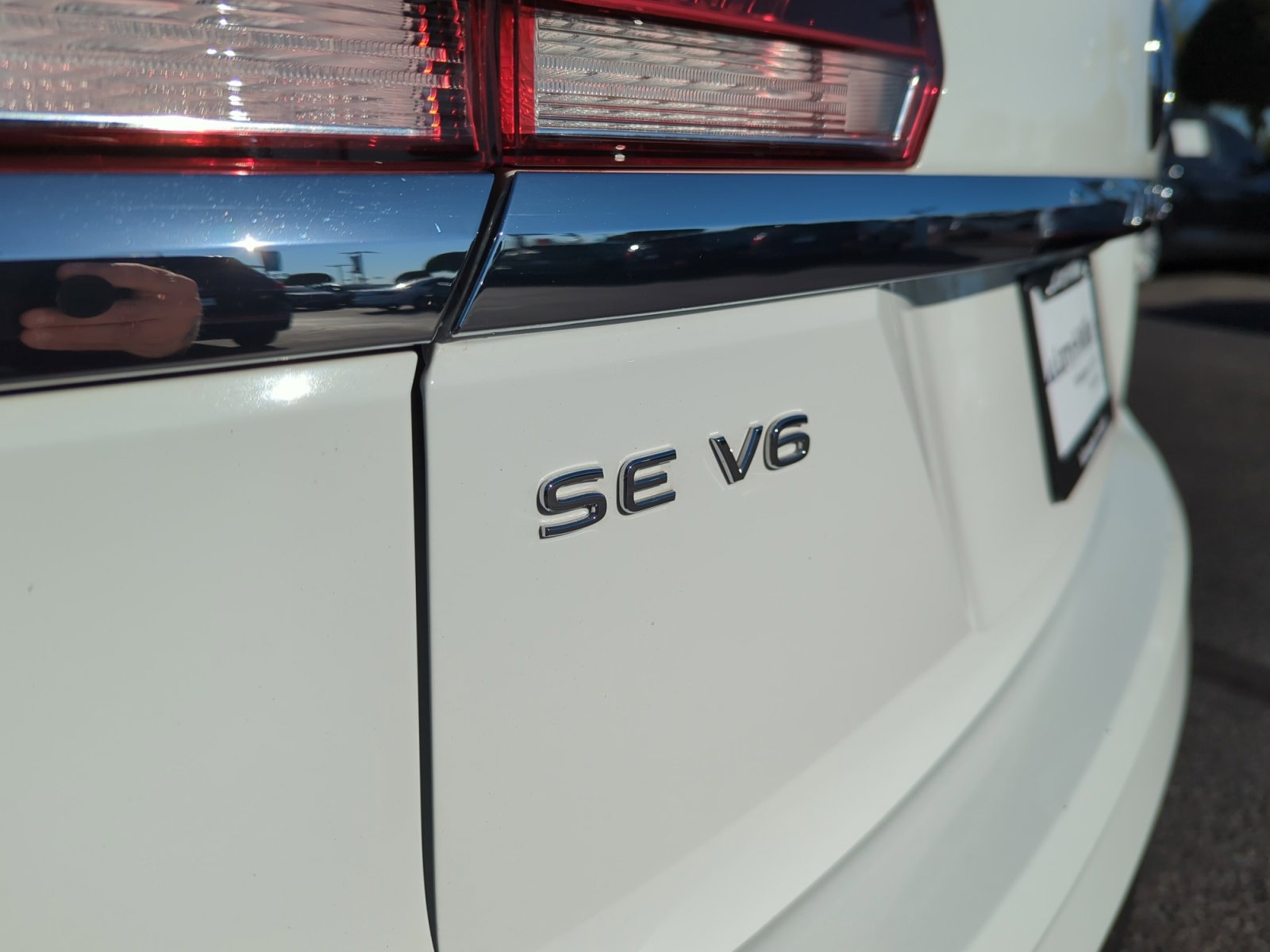 Used 2023 Volkswagen Atlas SE w/ Panoramic Sunroof Package image 24