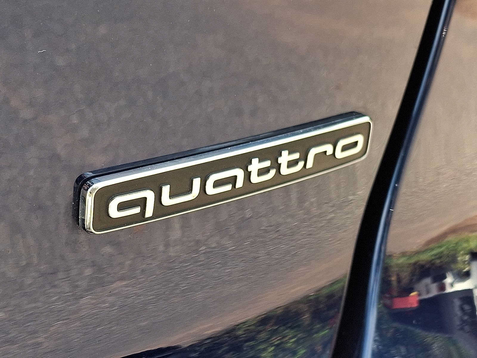 Used 2023 Audi Q4 e-tron Premium Plus w/ Premium Plus AWD/4WD image 30