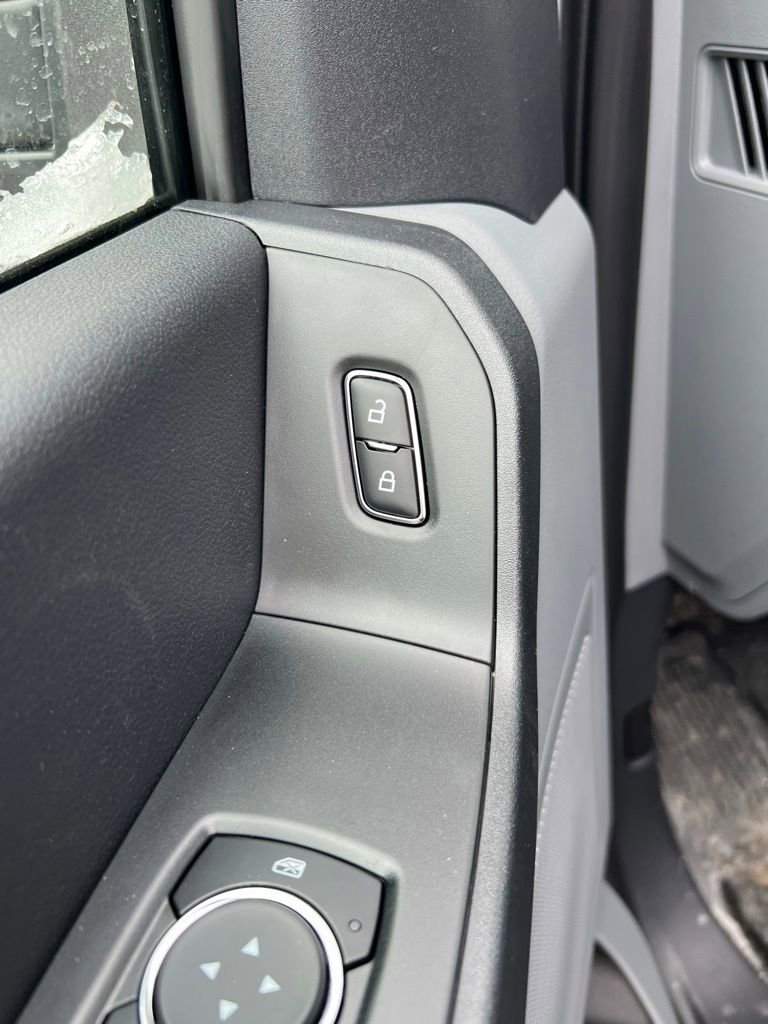 New 2026 Ford F550 4x4 Crew Cab image 18