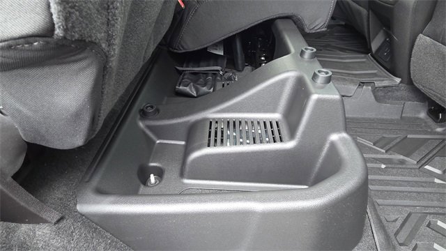 New 2026 GMC Canyon Elevation w/ Convenience Package image 18